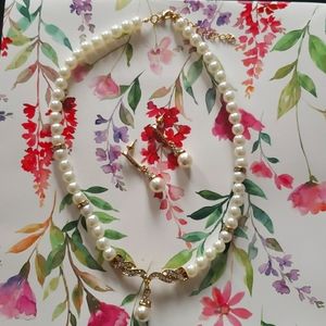 New 14K  White pearl and gold jewelry set.